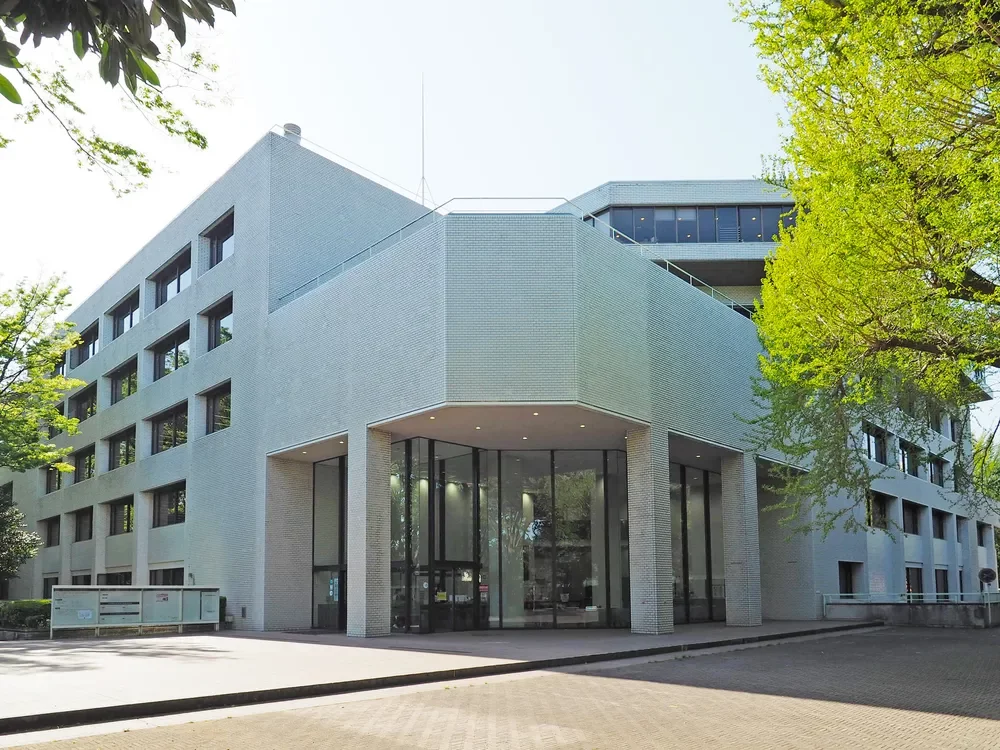 東京都立中央図書館