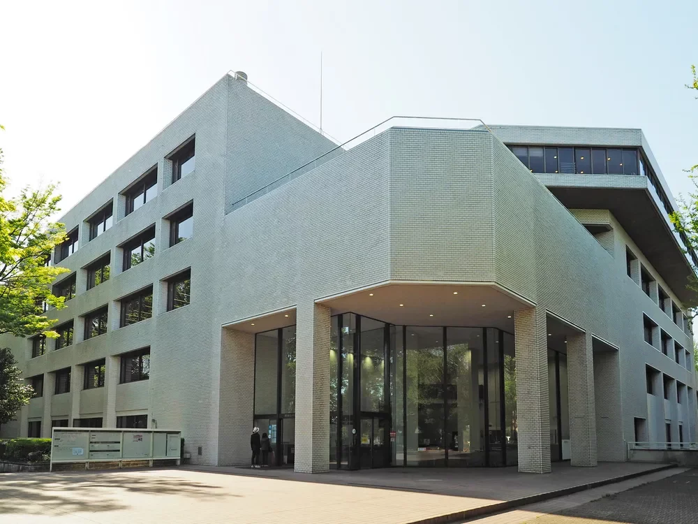 東京都立中央図書館