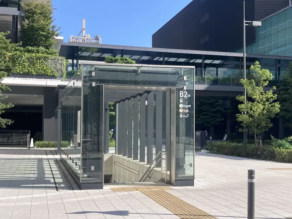 虎ノ門ヒルズ駅地上