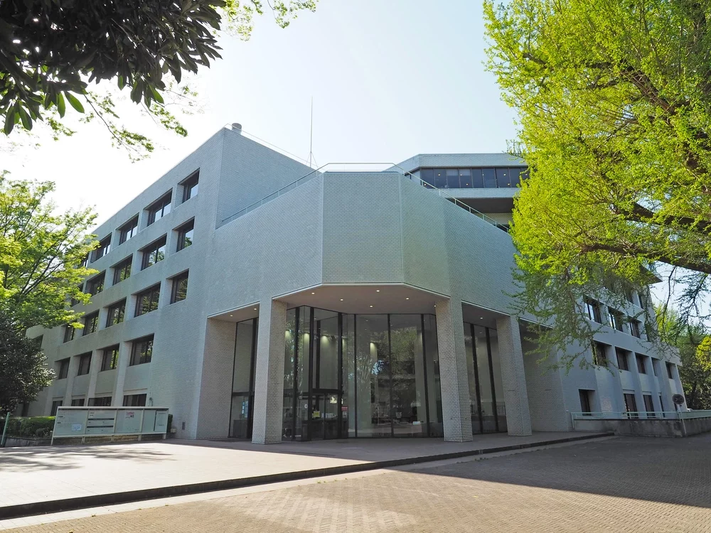 港区立中央図書館