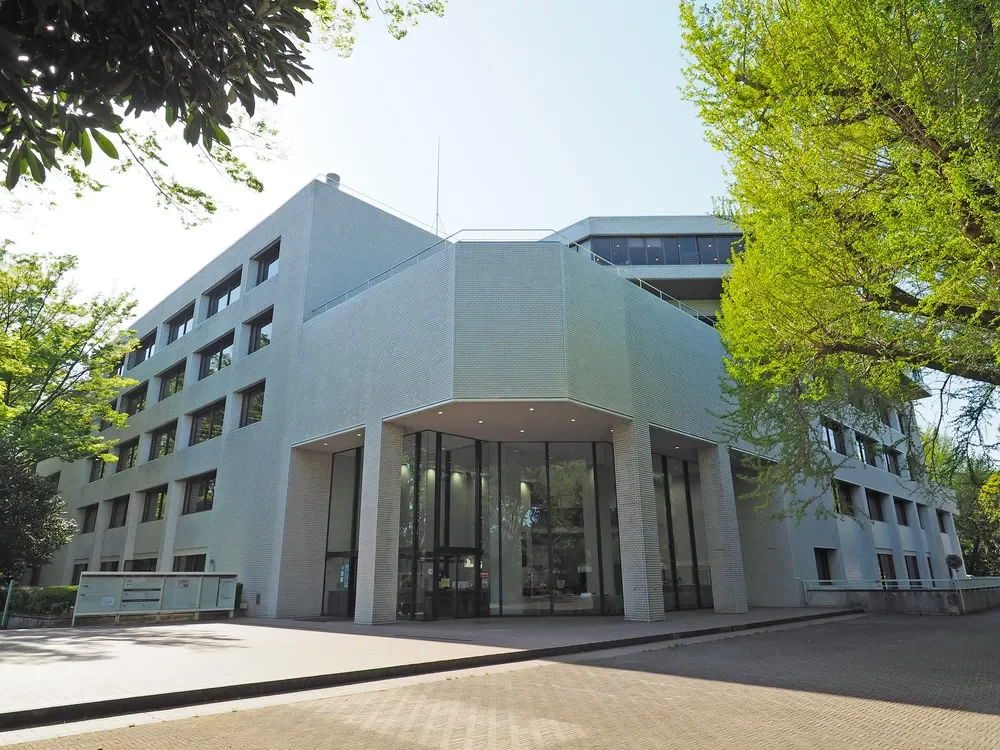 港区立中央図書館