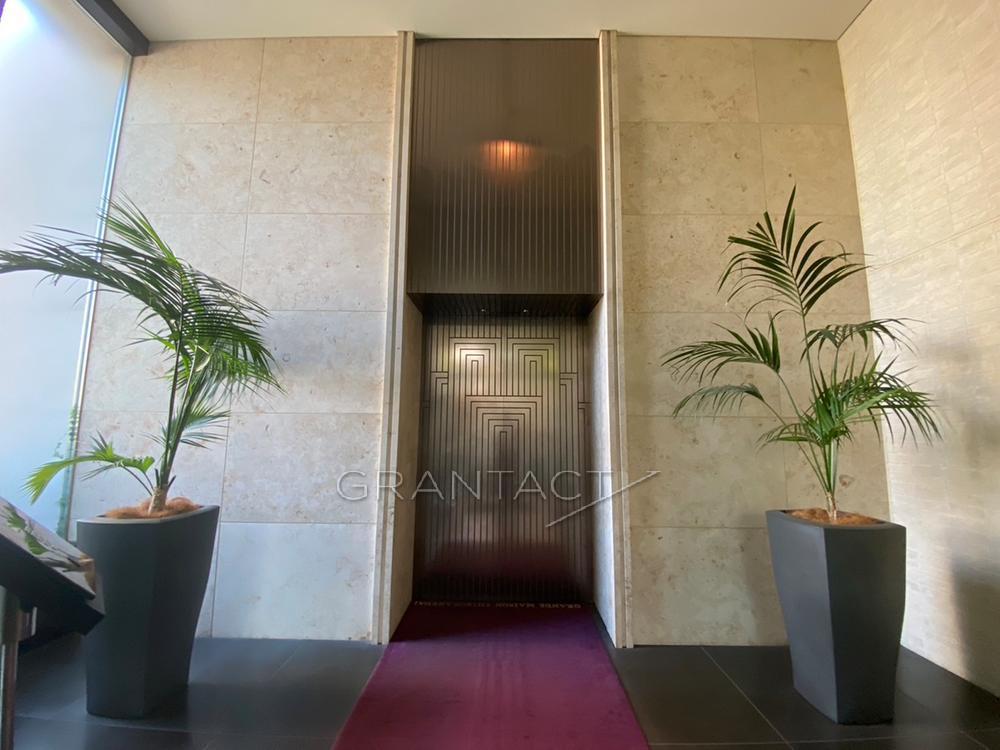 Elevator hall